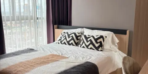 ให้เช่าคอนโด IDEO O2 ห้องใหญ่อยู่สบาย พื้นที่ใช้สอยคุ้ม เฟอร ์เครื่องใช้ไฟฟ้าครบ ไม่จองแล้วจะเสียดายทีหลัง