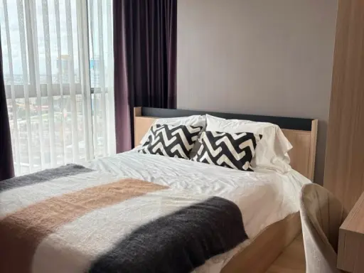 Condo for rent at IDEO O2. Spacious and comfortable unit with efficient use of space. Fully furnished with appliances. Don't miss out!