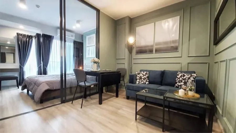 For sale: Ideo Ratchada-Sutthisan, 19th floor, south side, city view, beautiful room, comes with complete decorations. Book now, urgent.