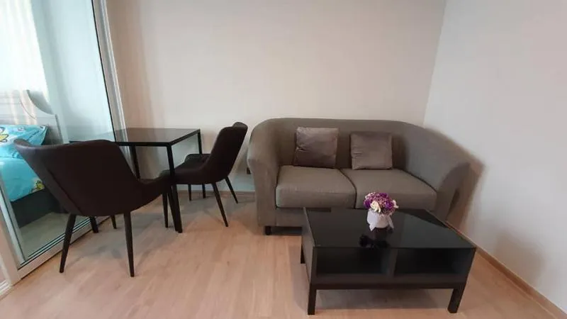 For rent!! Premio Quinto Condo, 8th floor, Building A, beautiful, luxurious, looks expensive, fully furnished. Ready to move in, don't miss it!!