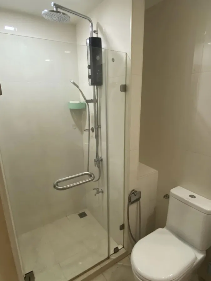 ให้เช่า คอนโด Metro luxe พระราม 4 โซฟา built-in อย่างดี ห้องตกแต่งน่าอยู่ ราคานี้รีบจองเลยจร้า