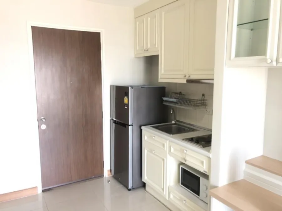 For rent, Ivy River Ratburana, 30th floor, corner room, river view, fully furnished, ready to move in. Book now, don't miss it.