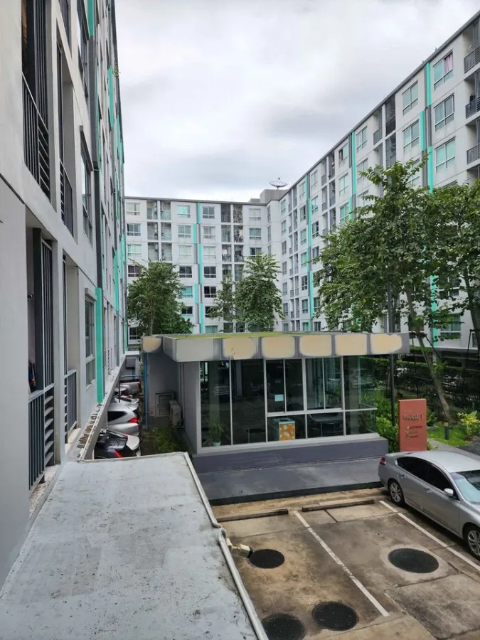 For rent: The Niche ID Seri Thai, blue-navy tone room, beautiful and comfortable to the eyes, complete facilities, don't miss it.