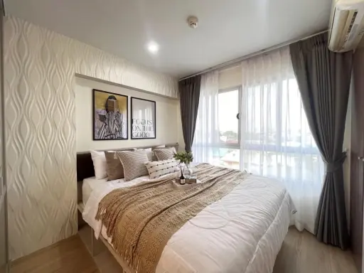 Urgent sale! Lumpini Ville condo, Phatthanakan-Petchburi new road, furnished room, ready to move in, white tone, easy on the eyes, hurry and reserve.