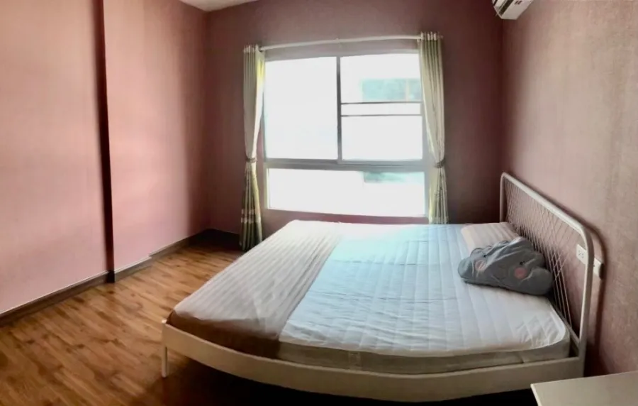 For sale: The Kith Tiwanon, 4th floor, Building B, complete with furniture and electrical appliances. Book now, don't miss out.