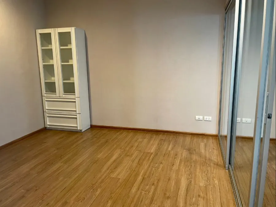 Urgent sale!! Condo Fuse Chan-Sathorn, 10th floor, Building A, beautiful room, good condition, convenient travel, near the BTS, hurry!!