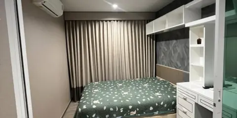ให้เช่า คอนโด รีเจ้นท์ โฮม บางซ่อน เฟส 2 ตกแต่งวอลเปเปอร์อย่างดี มีระเบียง ราคาสุดคุ้ม จองด่วนๆ
