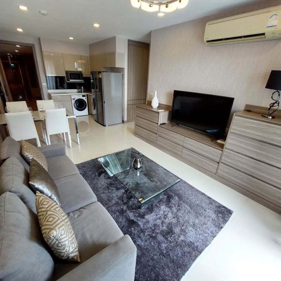 Condo for rent, Trapezo Sukhumvit 16, fully furnished, ready to move in, well built-in, hurry and reserve before you miss the opportunity.
