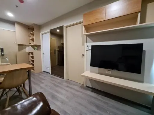 Condo for rent, Rich Park Triple Station, beautiful room, lots of furniture, high floor, good view, convenient transportation, close to APL, hurry