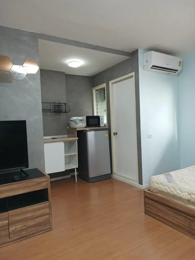 For rent, Lumpini Township, Rangsit, Khlong 1, decorated room, ready to move in. Complete furniture You can come in and stay.