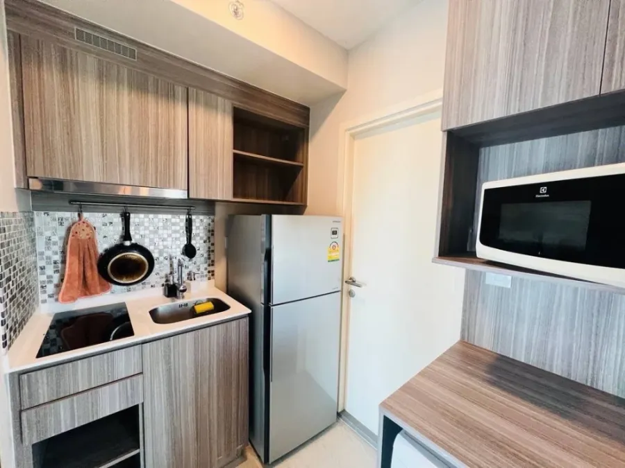 ขาย Knightsbridge Phaholyothin-Interchange ชั้น 10 ห้องมุม แต่งครบ จองเลย