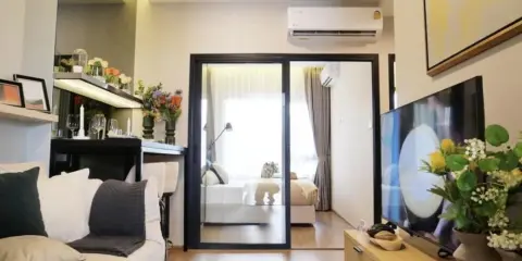 ขายดาวน์ เดอะ ลิฟวิ่น รามคำแหง ชั้น 10 ห้องกว้าง Fully furnished ทำเลดีมาก เป็นเจ้าของได้แล้ววันนี้