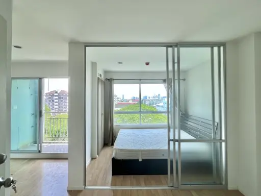 For sale, Lumpini Ville On Nut 46, 6th floor, corner room, beautifully decorated room, inviting and complete. can't buy anymore