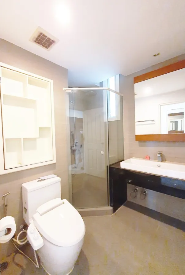 ขาย คอนโด Siri Residence สุขุมวิท 24 2 ห้องนอน เป็นสัดส่วน ขนาดกว้าง ชั้นสูงวิวสวย รีบจองเลย