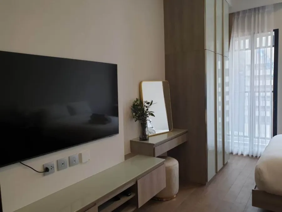 For rent, Park Origin Phayathai, nice room, clean tone control, just bring your bag and you can live in it. Hurry up to reserve.