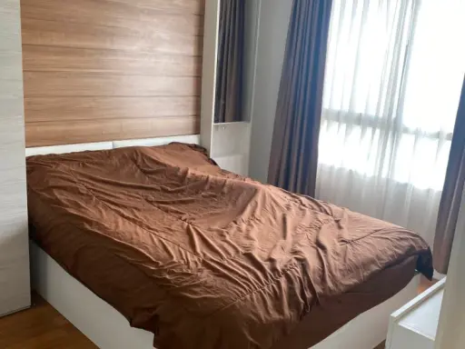 For sale or rent: Lumpini Park Rama 9-Ratchada. Large, comfortable unit on the 24th floor (top floor), corner unit, next to the fire escape, offering images