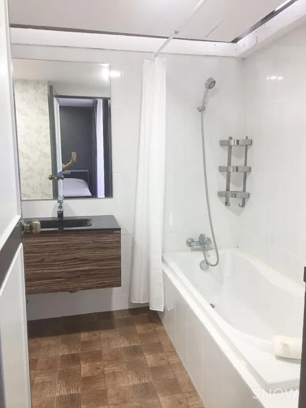 Sell / rent Supalai Place Sukhumvit 39, 3 bedrooms, 2 bathrooms, fully furnished, wide balcony, good view, don't miss.