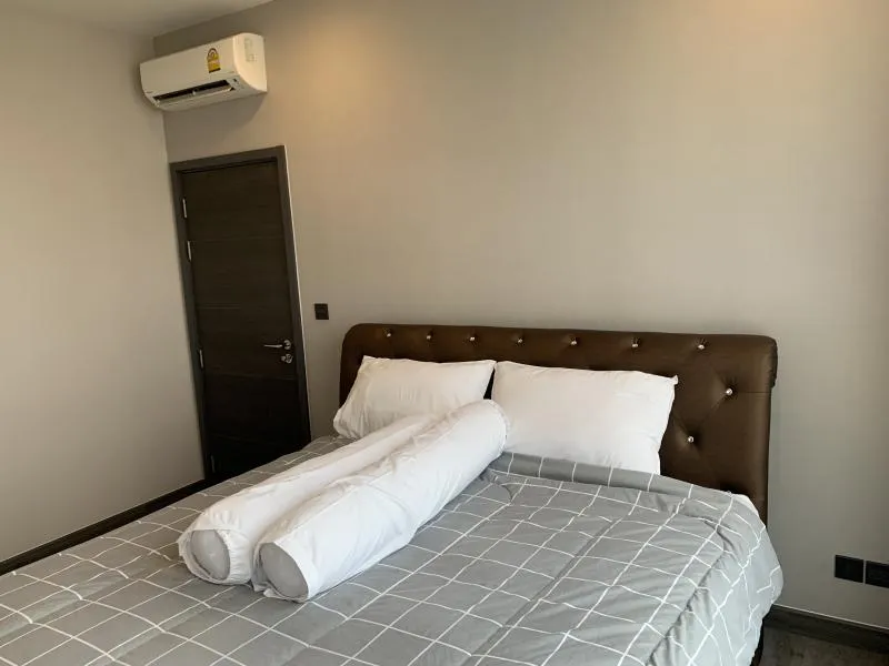 ขาย ให้เช่า Urbano Ratvithi ห้อง 2 Bedroom เฟอร์นิเจอร์ครบ โดยผู้เช่าสามารถ DIY แต่งห้องนอนได้ตามต้องการ