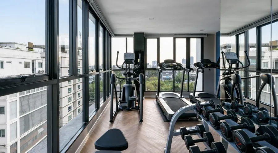 ให้เช่า คอนโด B Loft สุขุมวิท 107 ชั้น 8 ห้องกั้นเป็นสัดส่วนดีมาก ติดวอลเปเปอร์ทั้งห้อง รีบจับจองเลย