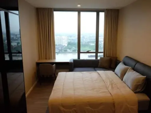 SellCondo 333 Riverside, beautiful decorated room, looks very good. Get a great river view. Everything is complete. Good price. Hurry up to rese