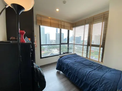 Condo for rent, The Base Park East, nice room, spacious size, fully furnished, good price, drag your luggage in. images