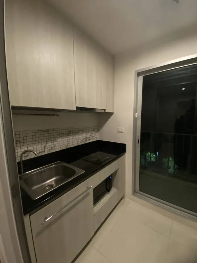 Condo for sale: Niche Mono Sukhumvit-Poo Chao. Beautiful unit, great price. Buy now!!