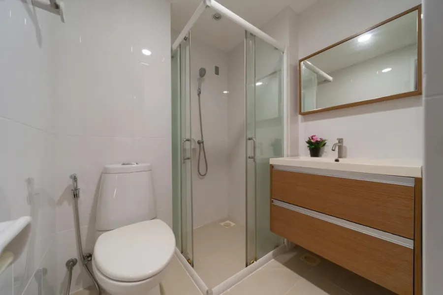 For sale: The Escape Condominium, Sukhumvit 101/1, 7th floor, Building A, comfortable, not cramped, beautifully decorated, complete functions, move in