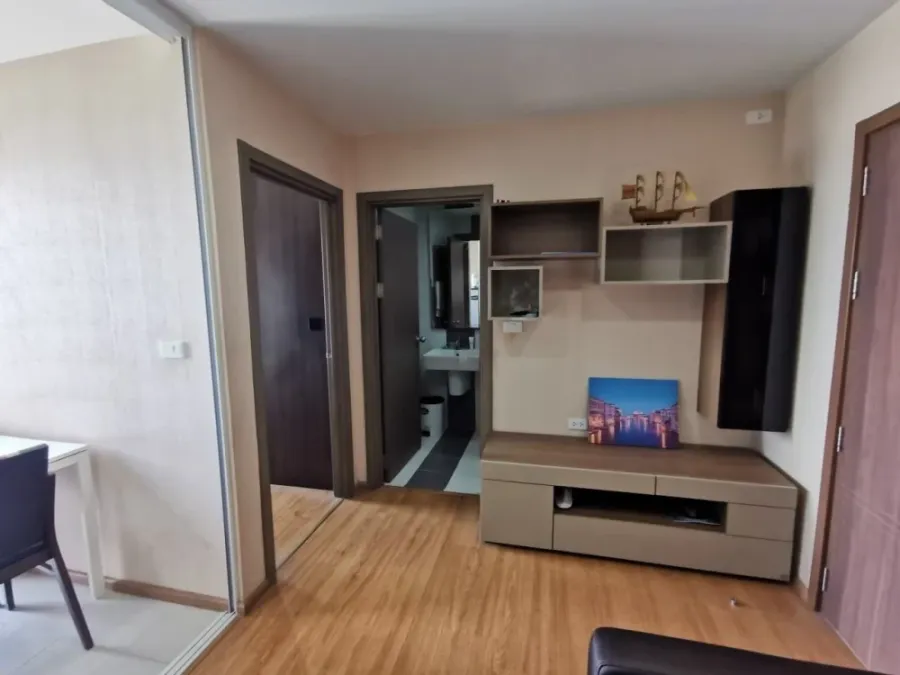 For rent: The Base Sukhumvit 77, 1 bedroom, 1 bathroom, fully furnished, good location, beautiful view from high floor, reserve now!