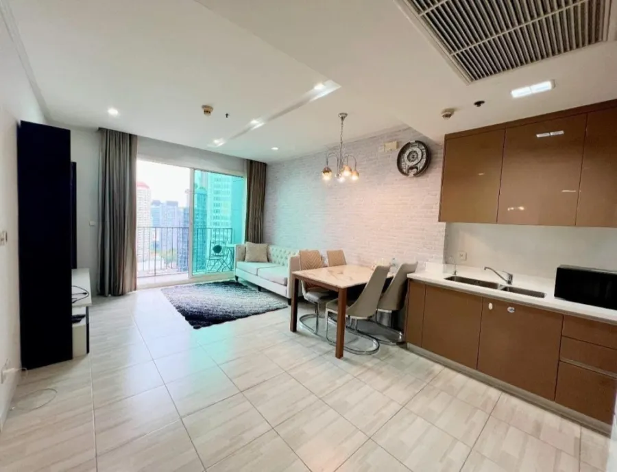 Sale/Rent Condo Siri at Sukhumvit 2 bedrooms, 2 bathrooms, fully furnished. Carry your bag and move in.