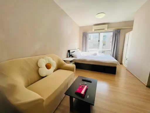 For rent: Plum Condo Ladprao 101, a nice room, fully furnished, just bring your bags and move in.