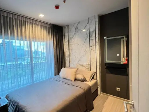 For sell Life Asoke Rama9 ห้องแต่งพร้อมอยู่ ครบจบที่เดียว ลากกระเป๋าใบเดียวเข้าอยู่ได้เลย อย่าช้า