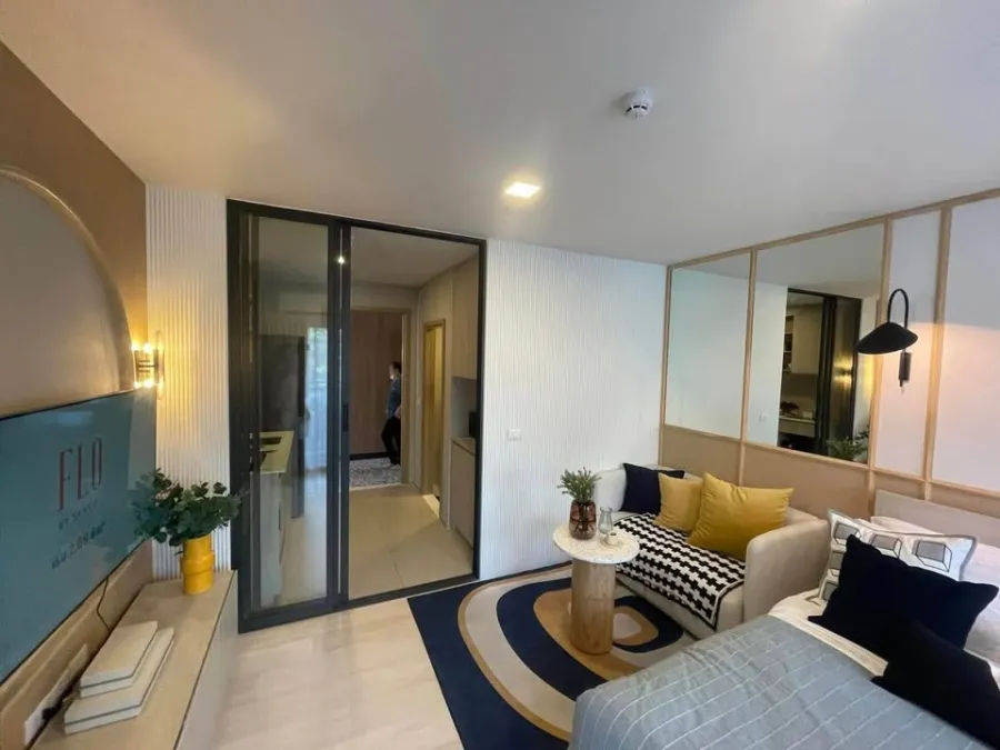 Selling down payment FLO by Sansiri, 12th floor, city view + Icon Siam, cool room, no need for full sun, urgent... hurry up!