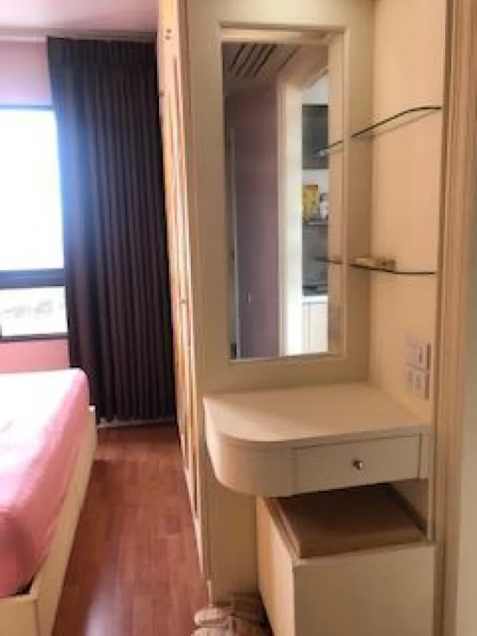 ให้เช่า!! คอนโด ลุมพินี วิลล์ พหล-สุทธิสาร ชั้น12 ตึกA ชั้น12 Built-in ใหม่ Fully Fernished จองเลย!!