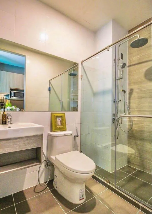 Condo for rent, Knightsbridge Collage Ramkhamhaeng, 9th floor, corner room, pool view, fully furnished, ready to move in, book now!!