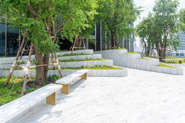 ให้เช่า The Esse At Singha Complex ห้องไซส์ใหญ่ พื้นที่เยอะมาก มีเฟอร์นิเจอร์ครบครันพร้อมเข้าอยู่