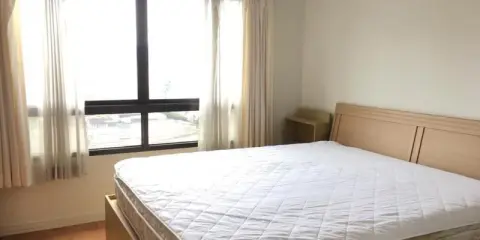 ให้เช่าคอนโดลุมพินีวิลล์พหล-สุทธิสาร อยู่สบายกว้างขวาง สนใจจองเลย