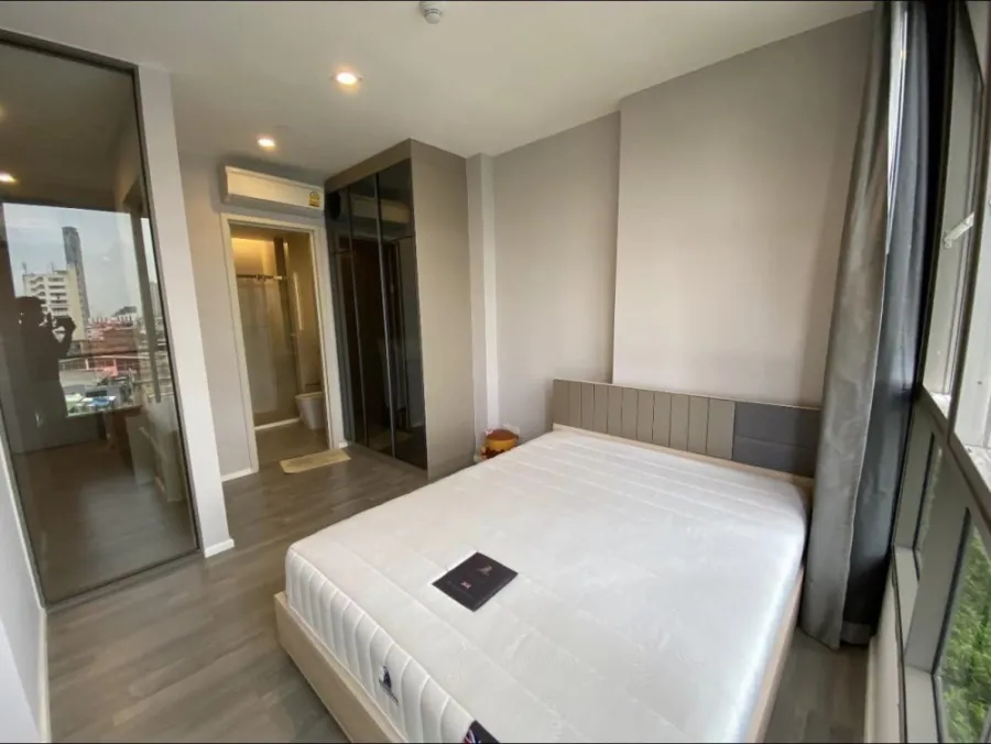 For sale: The Room Sathorn-St. Louis, 6th floor, open view, comfortable, ready to move in. If you don't reserve, you will regret it.