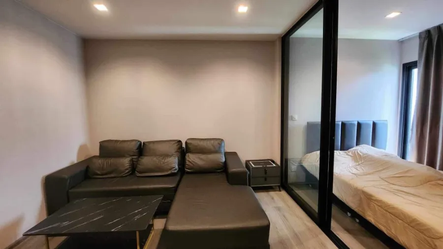 ให้เช่า เดอะ โพลิแทน รีฟ ชั้น 10 ห้องไม่ร้อน เฟอร์นิเจอร์อย่างดี เครื่องใช้ไฟฟ้าครบ รีบจอก่อนพลาดจ้า