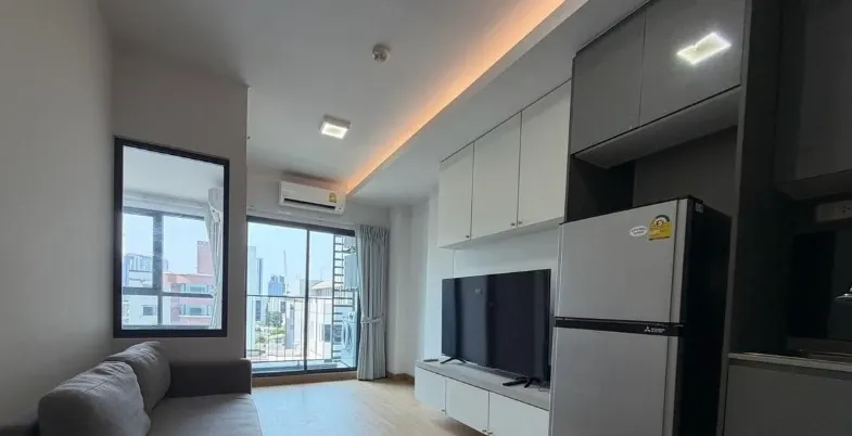 For rent: Ideo Sukhumvit 93, 8th floor, fully furnished unit. Very comfortable and ready to move in. Book now! Don't miss out! Act fast!