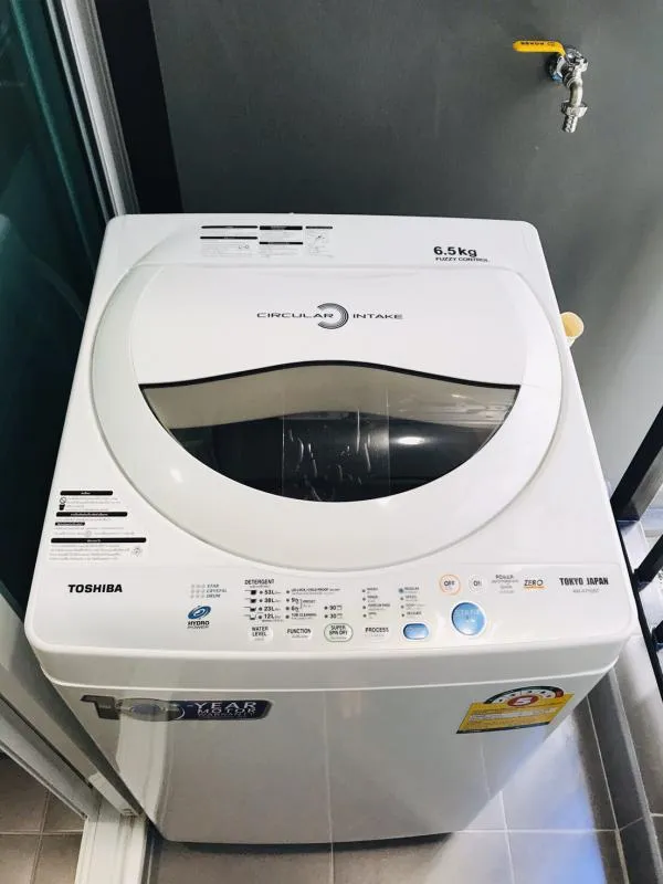 Condo for rent, Regent Home Sukhumvit 97/1, beautiful room, very new furniture, digital door, a lot of furniture, there is a washing machine, do not miss it.