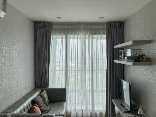 For sale Ideo Wutthakat, ready to move in, full wallpaper. Ready to drag your bags, don't miss it.
