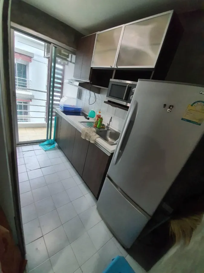 Sell/rent Atrium Phahol-Suthisarn, very spacious room, lots of usable space. All electrical appliances, hurry up