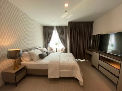 For rent Life Ladprao, fully furnished, plus a nice big bed Put on a nice wallpaper If interested, hurry up to reserve. Don't miss it.