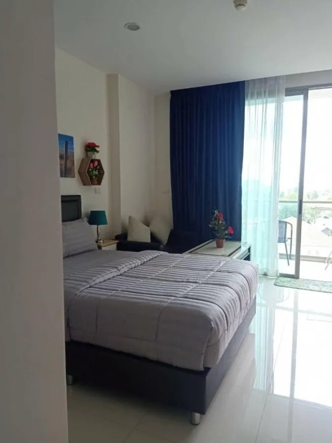 ขาย ให้เช่า THE RIVIERA WONG AMAT BEACH ห้อง STUDIO วิวสระว่ายน้ำ ตกแต่งพร้อมอยู่ ห้ามพลาด