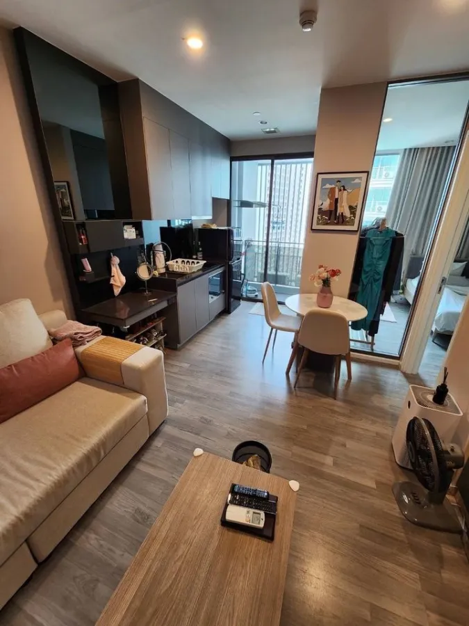 ให้เช่า The room sukhumvit 69 ชั้น 17 บรรยากาศดีมาก ห้องกั้นเป็นสัดส่วน ไม่จองแล้วจะเสียใจ ด่วนๆ