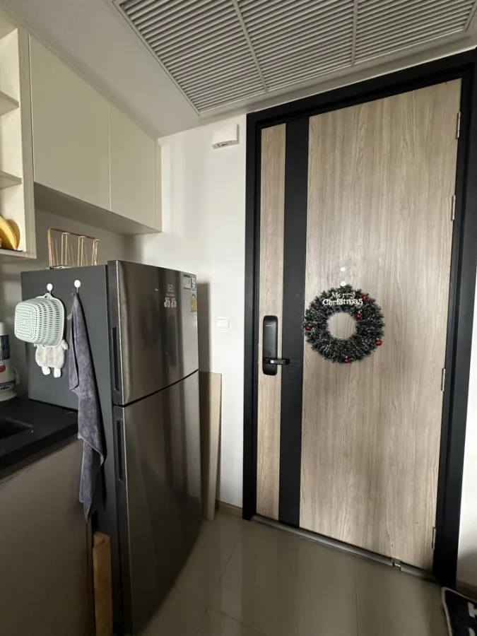 For sale, for rent, Oka House Sukhumvit 36, 17th floor, complete with furniture and electrical appliances. Hurry and reserve now.