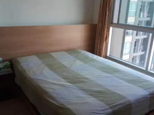 Condo for sale U Delight 2 Bang Sue is a corner room with high privacy. Pool view, quiet, ready.