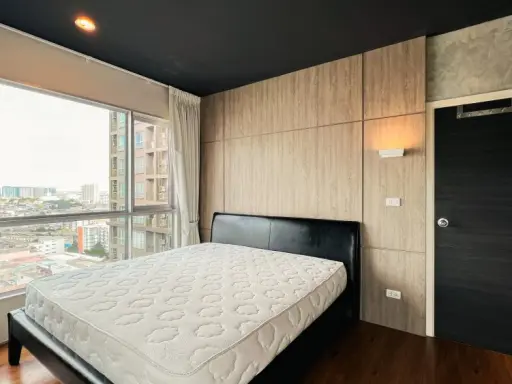ให้เช่า คอนโด Hive Taksin ห้องมุม ตกแต่งพร้อม โซฟาตัวใหญ่เตียงไซร์พิเศษ เครื่องใช้ไฟฟ้าครบชุด จองเลย images