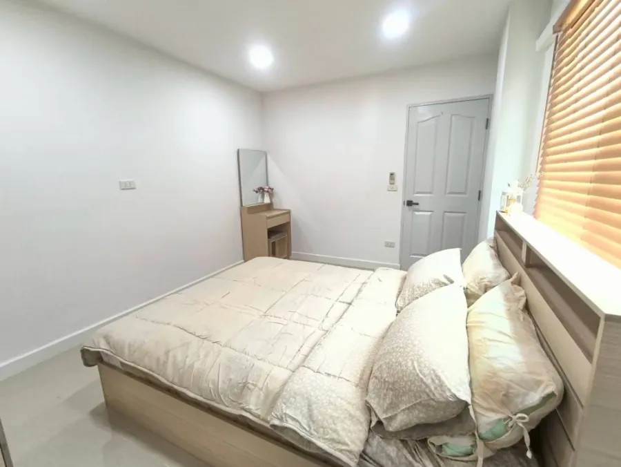 Condo for rent: The Parkland Bangna, corner room, balcony view on 2 sides, not adjacent to other buildings. Don't miss it!