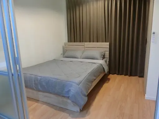 For sale/rent: Lumpini Ville Onnut-Pattanakarn. Nice unit, lower floor, easy access. Book now!